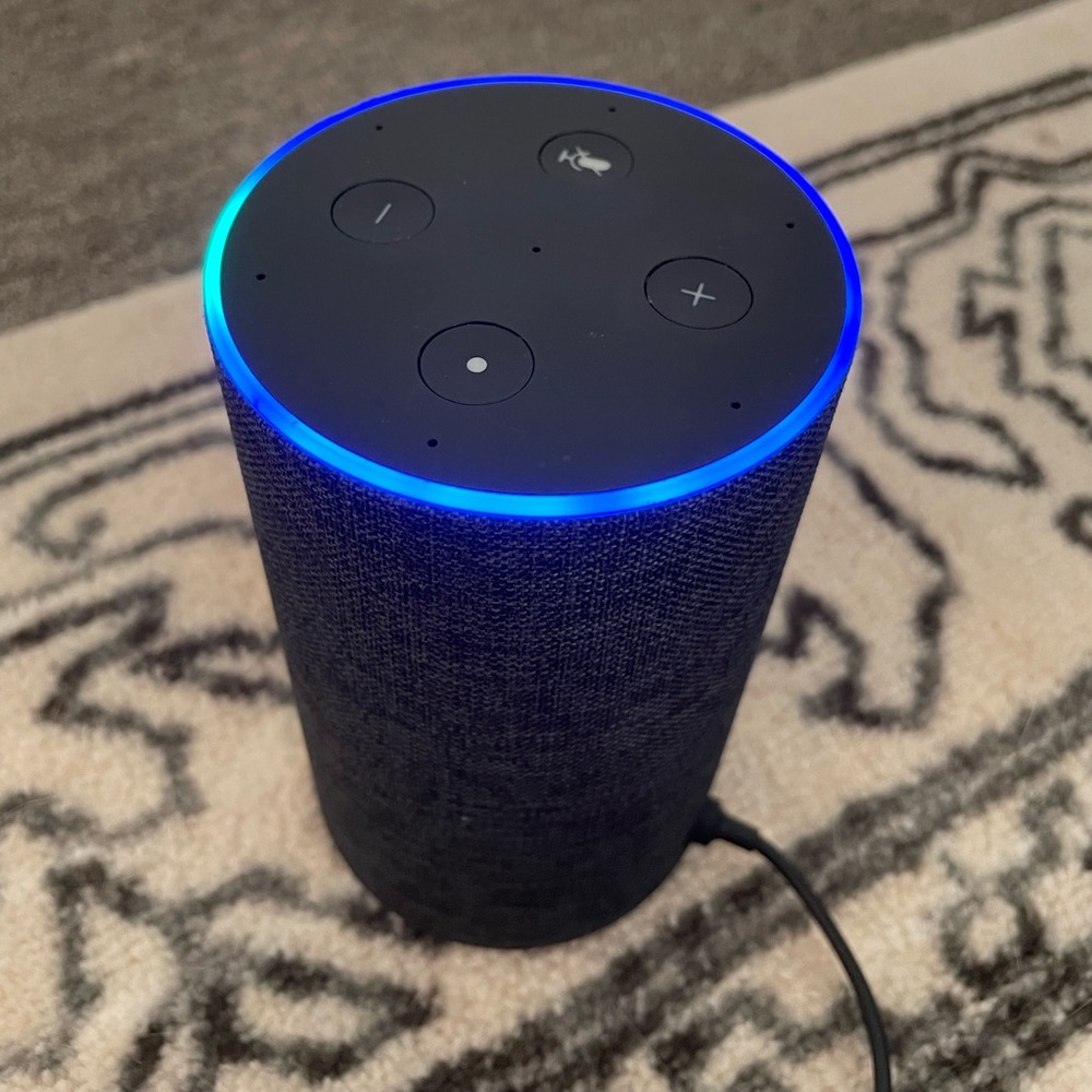 2nd generation amazon alexa - Picture 5 of 5